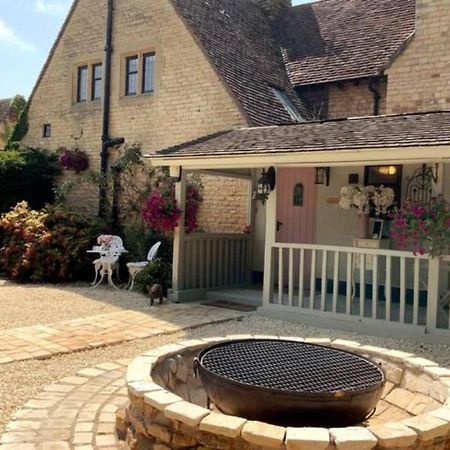 Piglet Lodge Pebworth Exterior foto